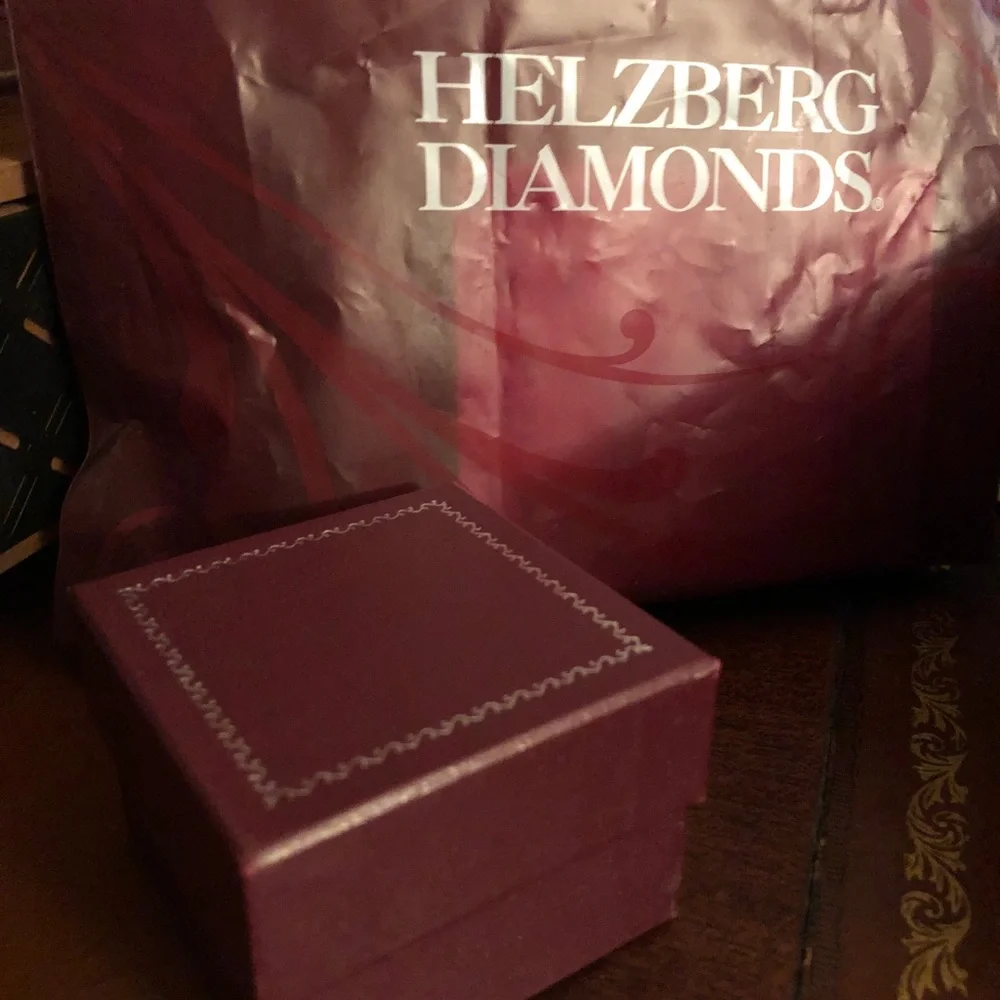 Diamond ring - Picture 4 of 16